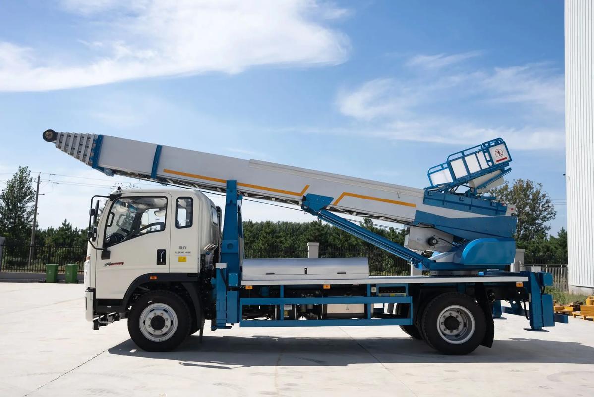 万全县云梯上料车租赁费用