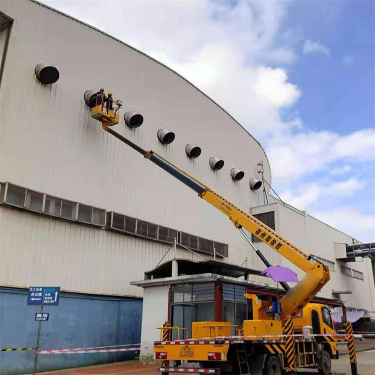 万全县高空作业车出租服务：专业广告牌安装解决方案